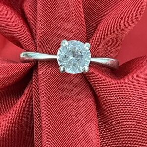 AVON 925 Sterling Silver Vintage Real White Topaz Gem Engagement Ring Size 6.75
